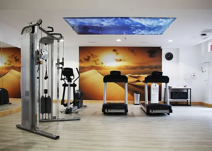 Sol Barbacan Hotel 4*