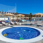 SOL by Meliá Barbacan Hotel