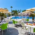 SOL by Meliá Barbacan Hotel