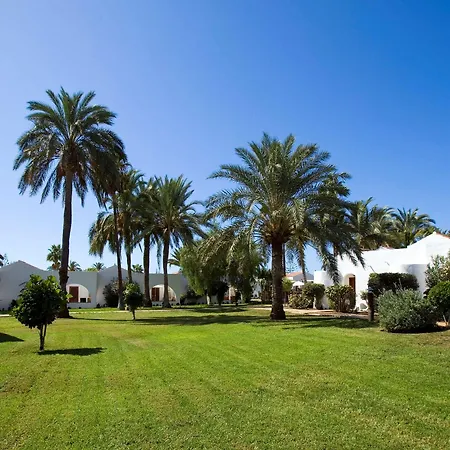 Sol Barbacan Aparthotel 4*
