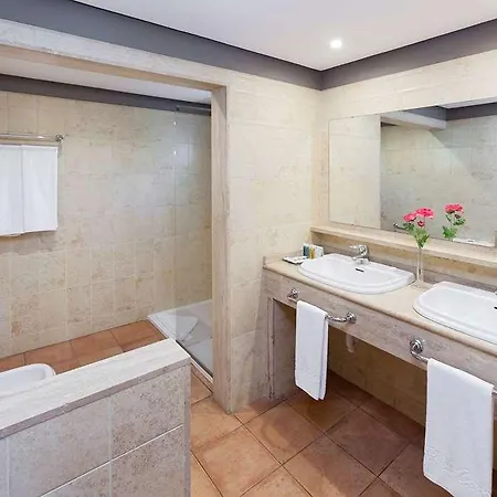 Hotel apartamentowy Sol Barbacan