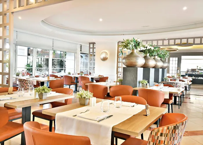 Sol Barbacan ホテル 4*