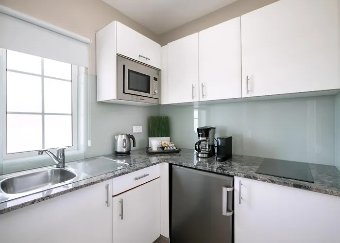 Sol Barbacan ホテル 4*