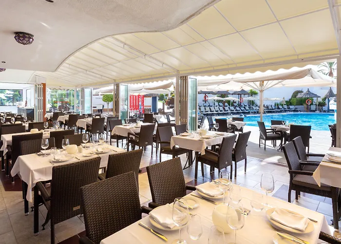 Sol Barbacan ホテル