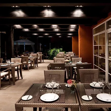 Sol Barbacan 4*